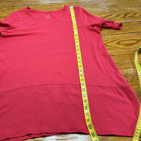 J. Jill Pima Dipped Hem style tunic top. Red. Short sleeve. Size Large. - Picture 5 of 10